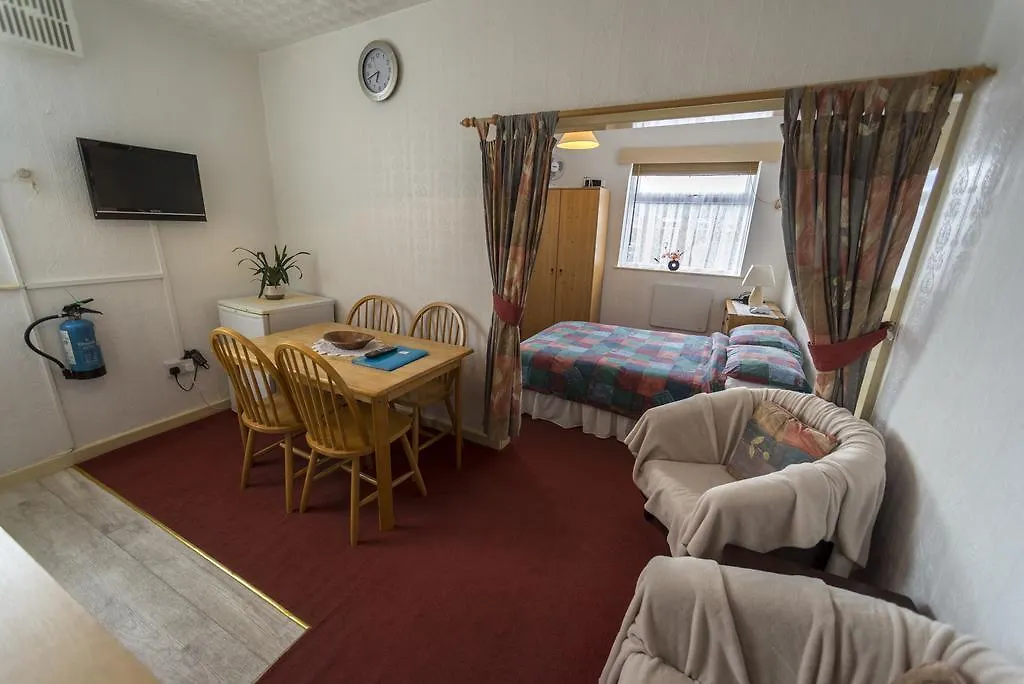 Lyndale Holiday Flats Blackpool 0*,