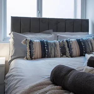 Bank Street 1 Apartment